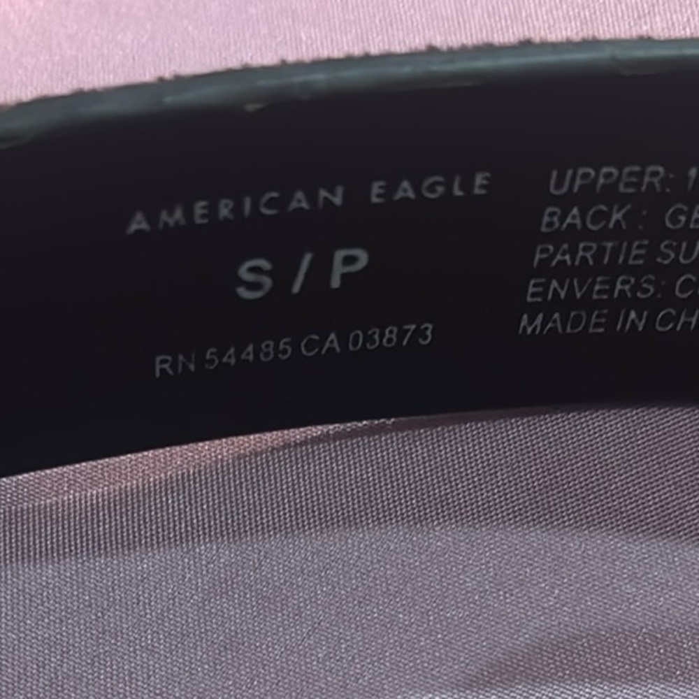 American Eagle Outfitters Black Belt with Gold Buckle - Picture 3 of 3